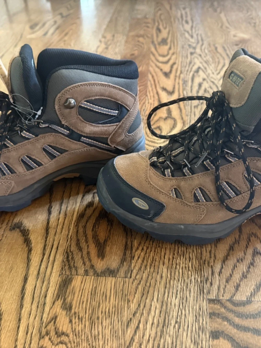 Hi-Tec Banderra Mid WP Boots